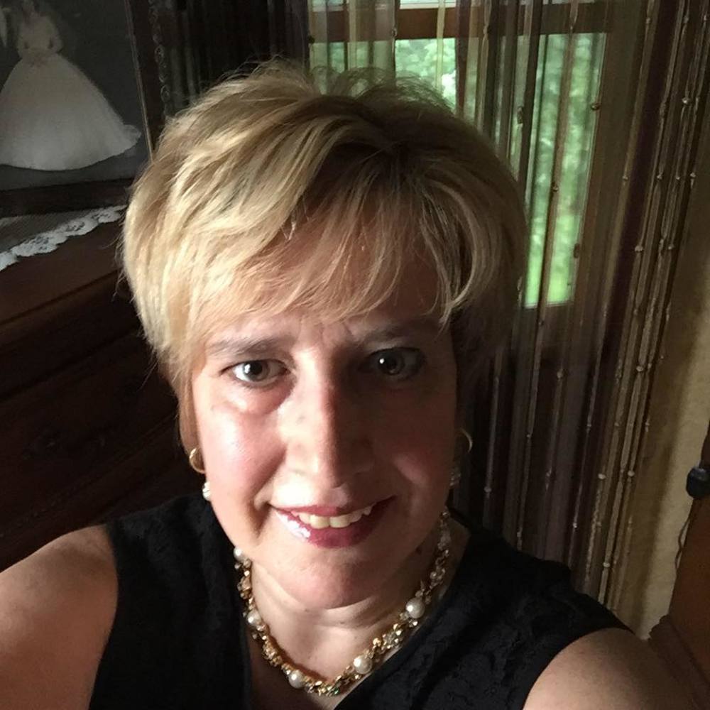 Meet your Posher, Julie